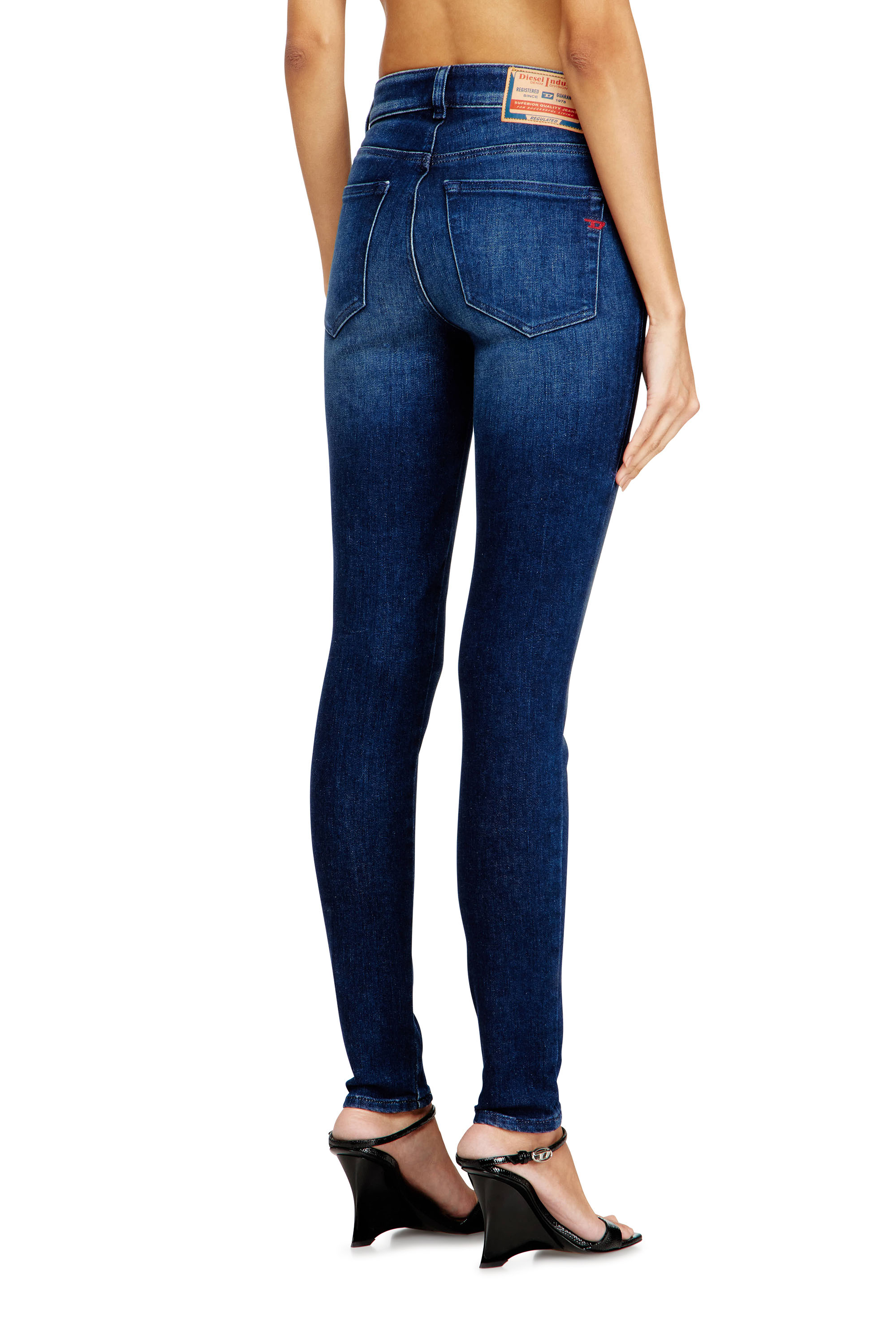スリム 2061 D-Tail Joggjeans® | ダークブルー | ウィメンズ | DIESEL
